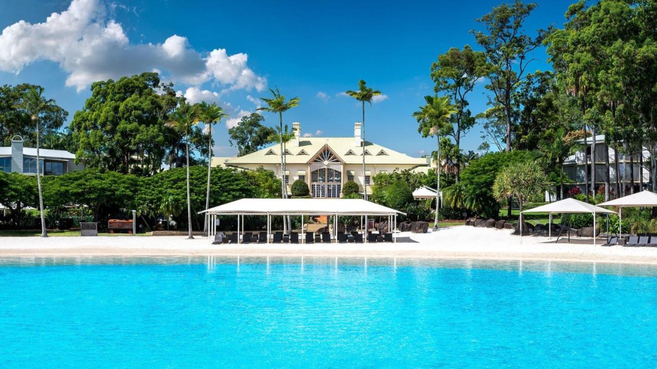 Intercontinental Sanctuary Cove Resort By Ihg Gold Coast Exterior photo The pool at the Sanctuary Cove International Boat Show
