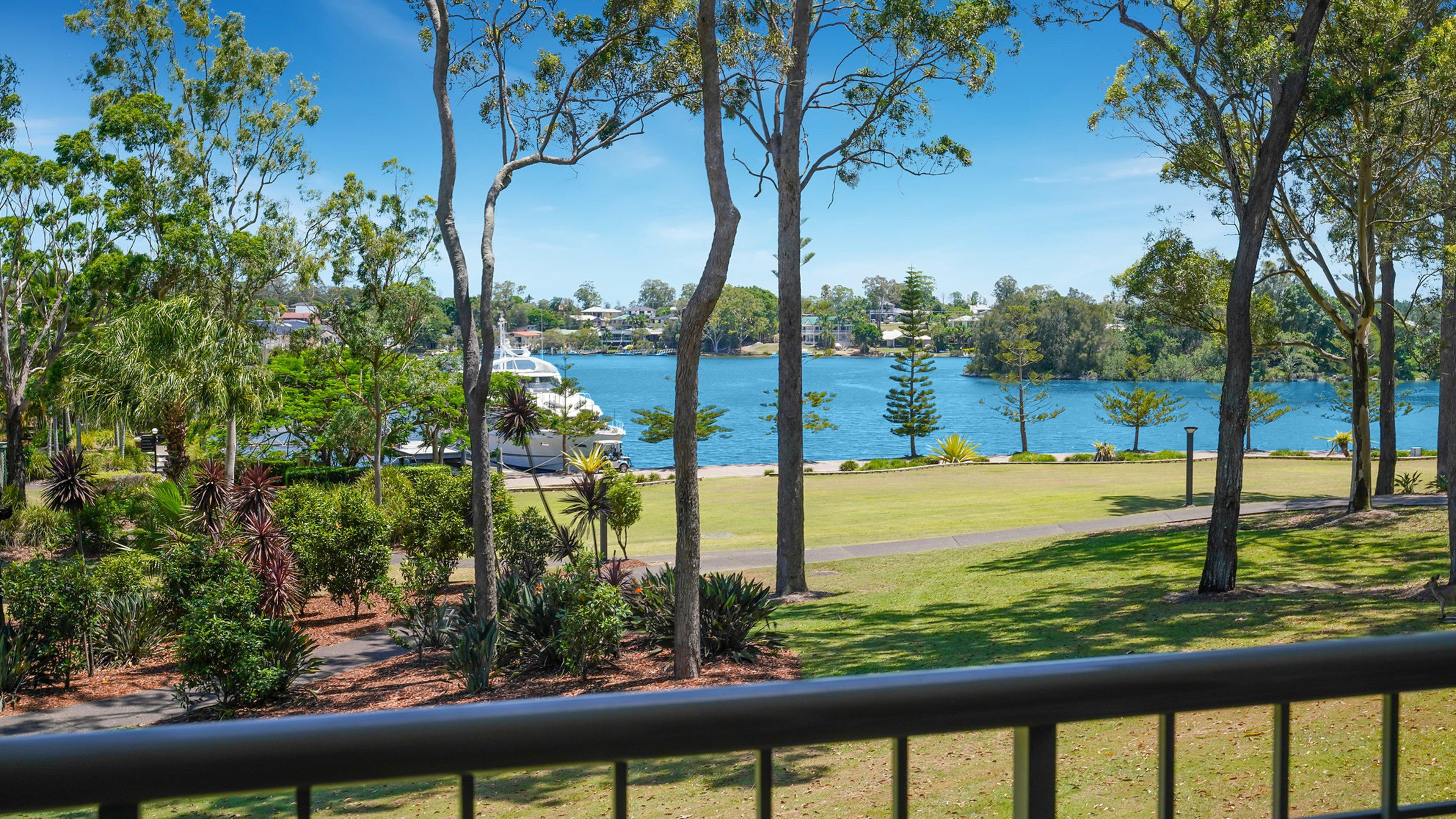 Intercontinental Sanctuary Cove Resort By Ihg Gold Coast Exterior photo Lake Awoonga, 2015