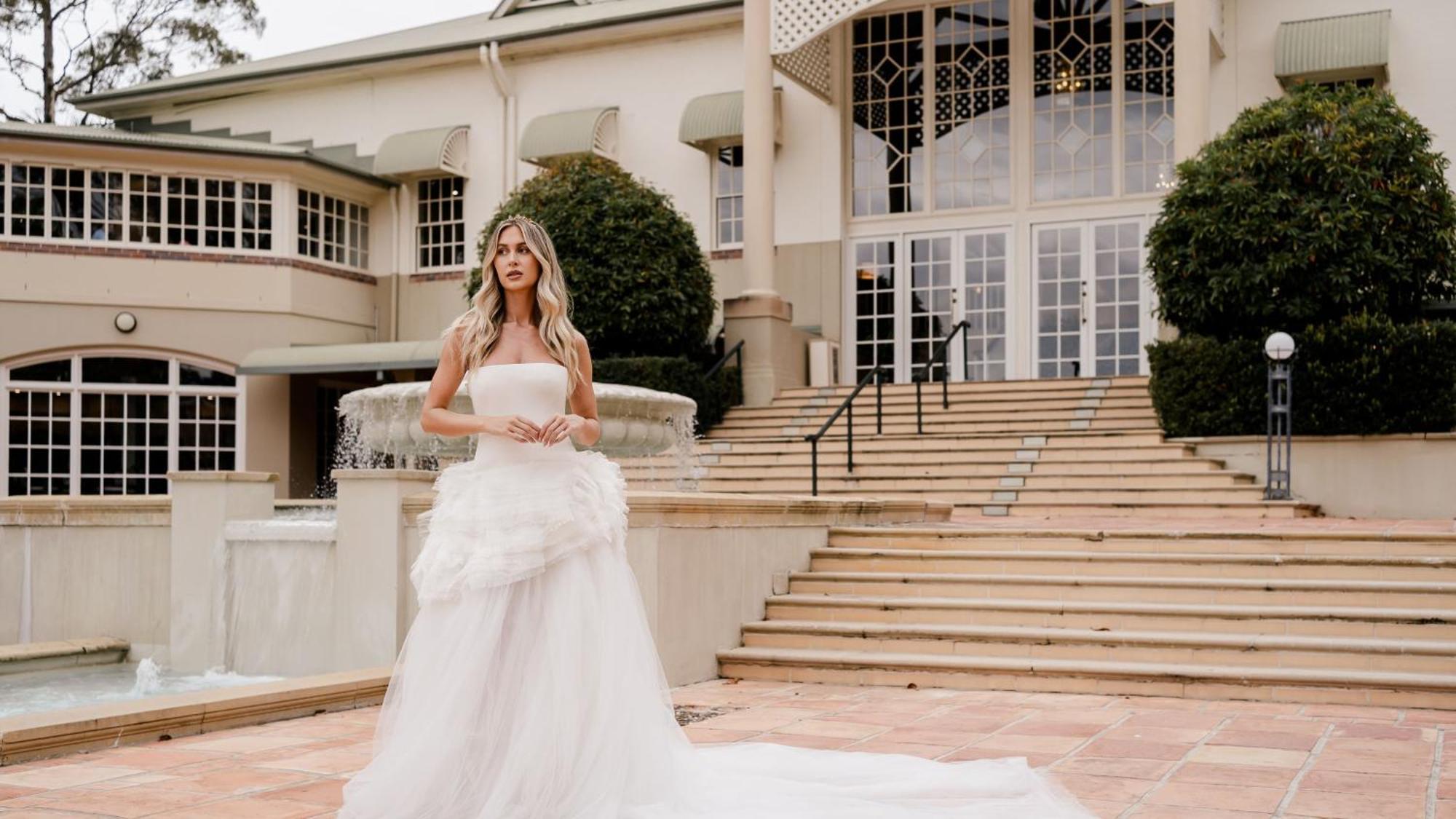Intercontinental Sanctuary Cove Resort By Ihg Gold Coast Exterior photo A bride wearing a wedding dress